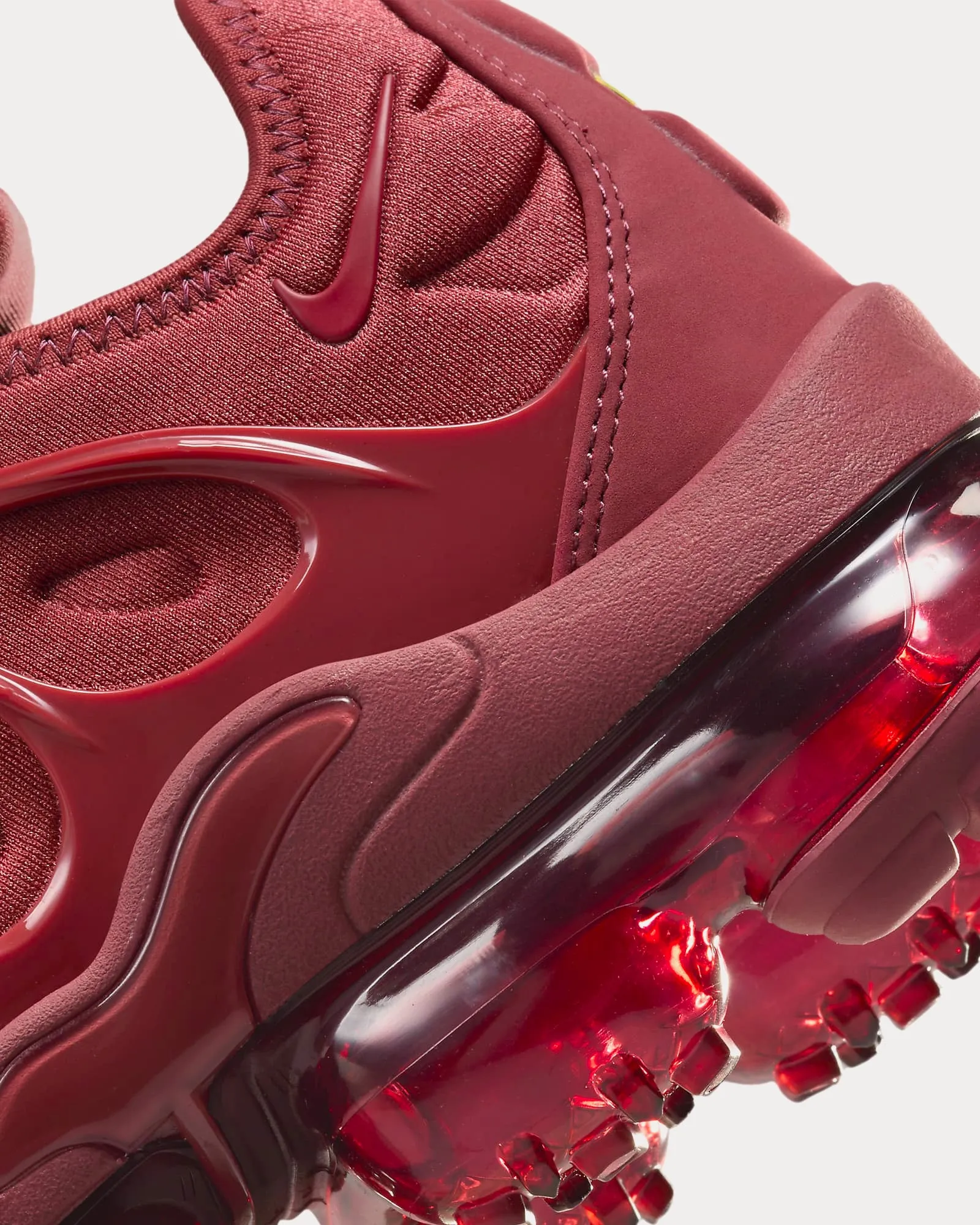 Air VaporMax Plus Cedar / Rugged Orange Low Top Sneakers