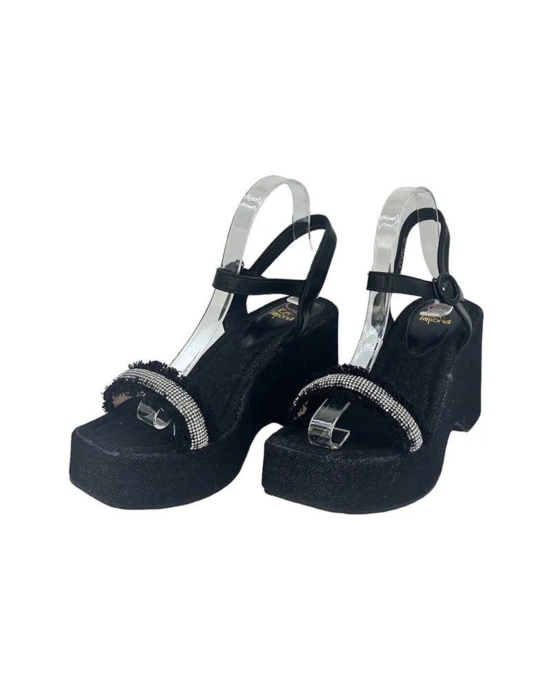Black Jeans on Beach Sandals