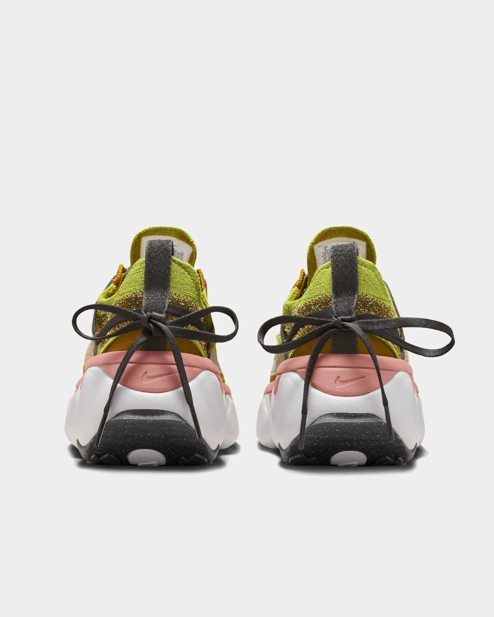 Flyknit Bloom Pear / Dark Smoke Grey / Bronzine Low Top Sneakers
