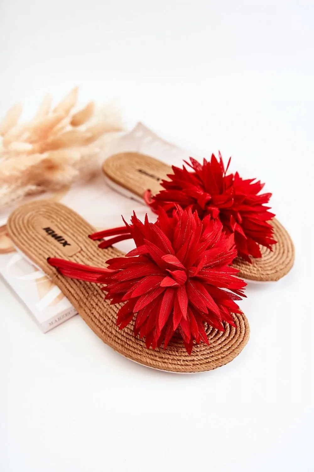 Japanese flip-flops model 180133 Step in style