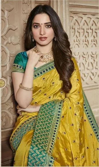 Yellow Rangoli Silk Saree With Blouse Piece